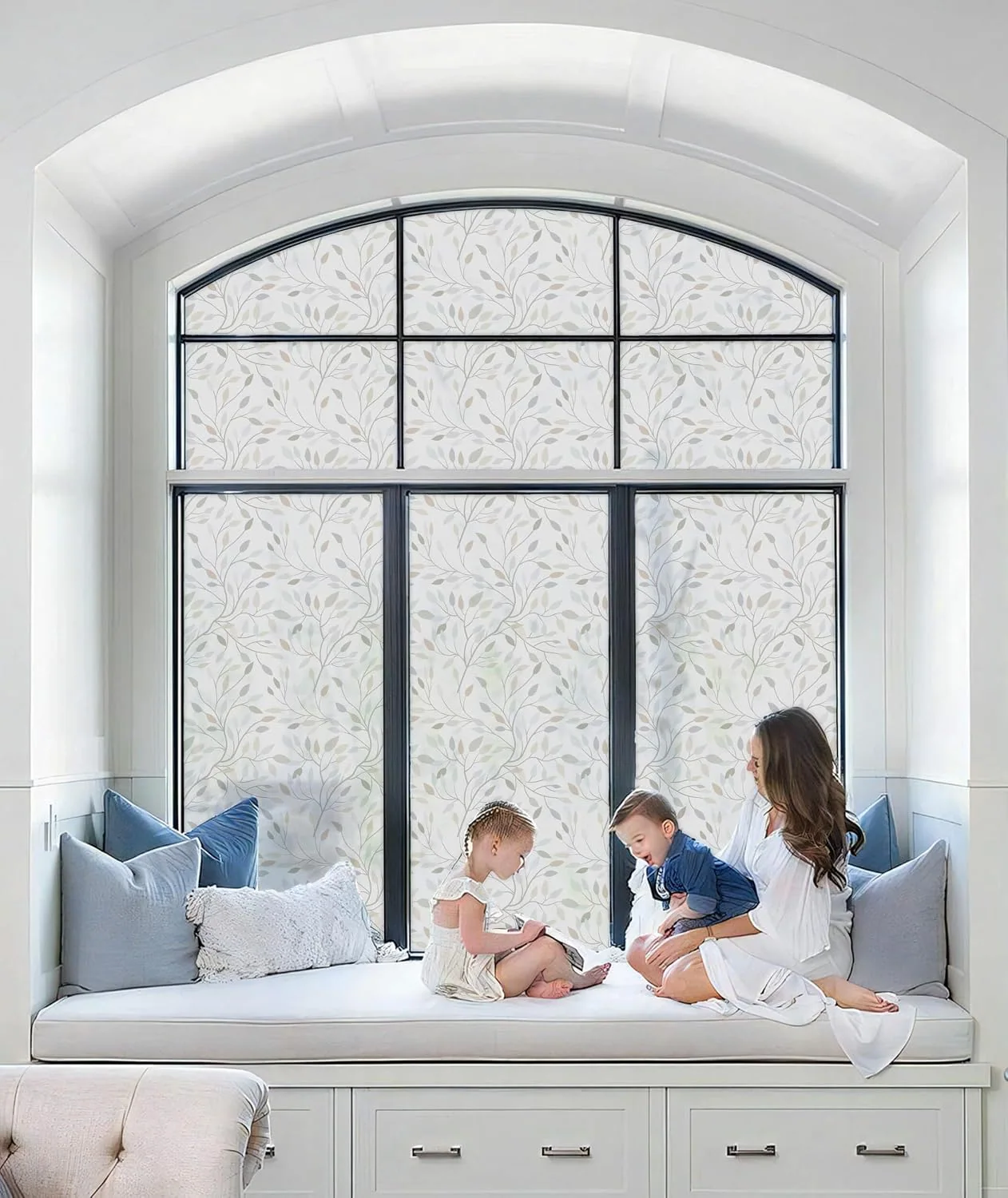 Heroad Privacy Film peel and stick wallpaper in a room