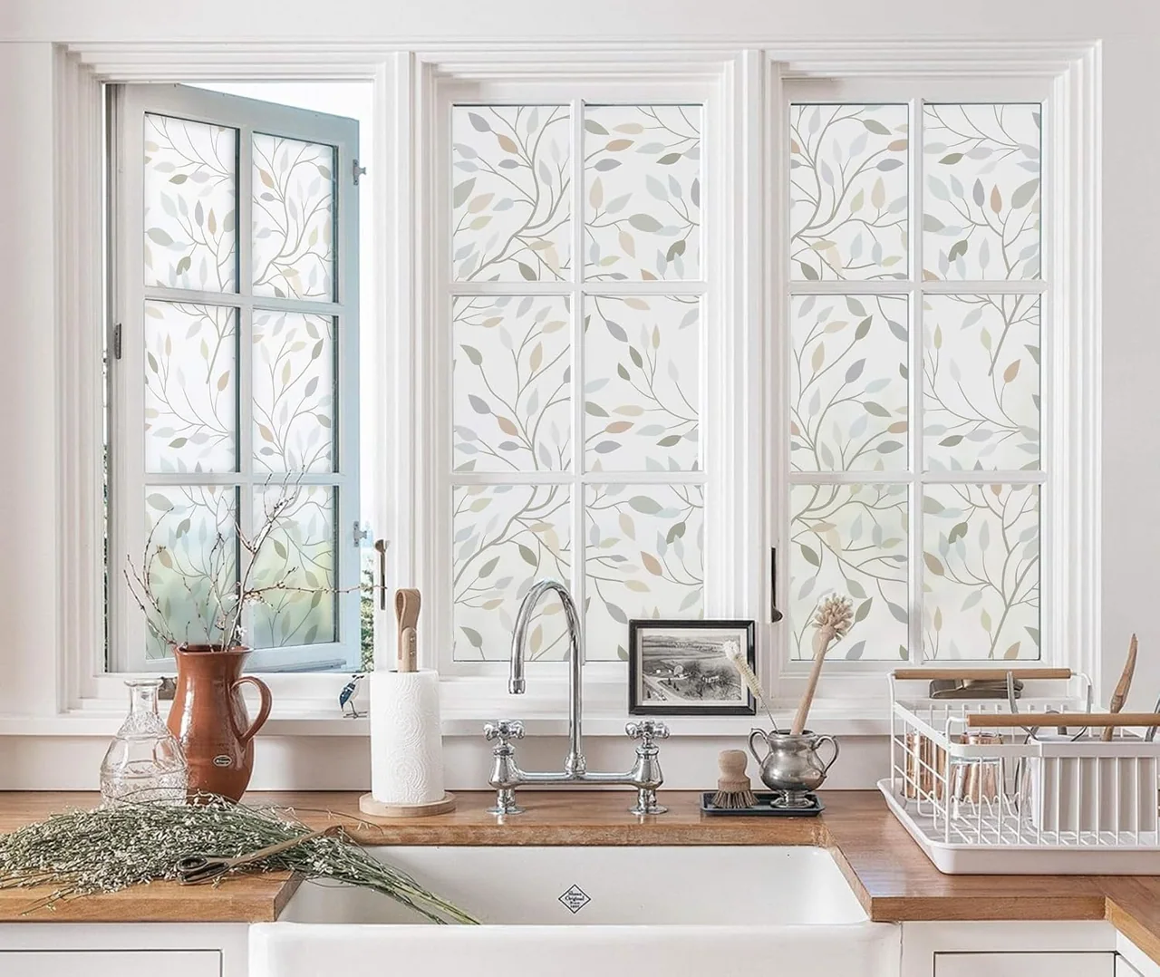 Heroad Privacy Film peel and stick wallpaper in a room