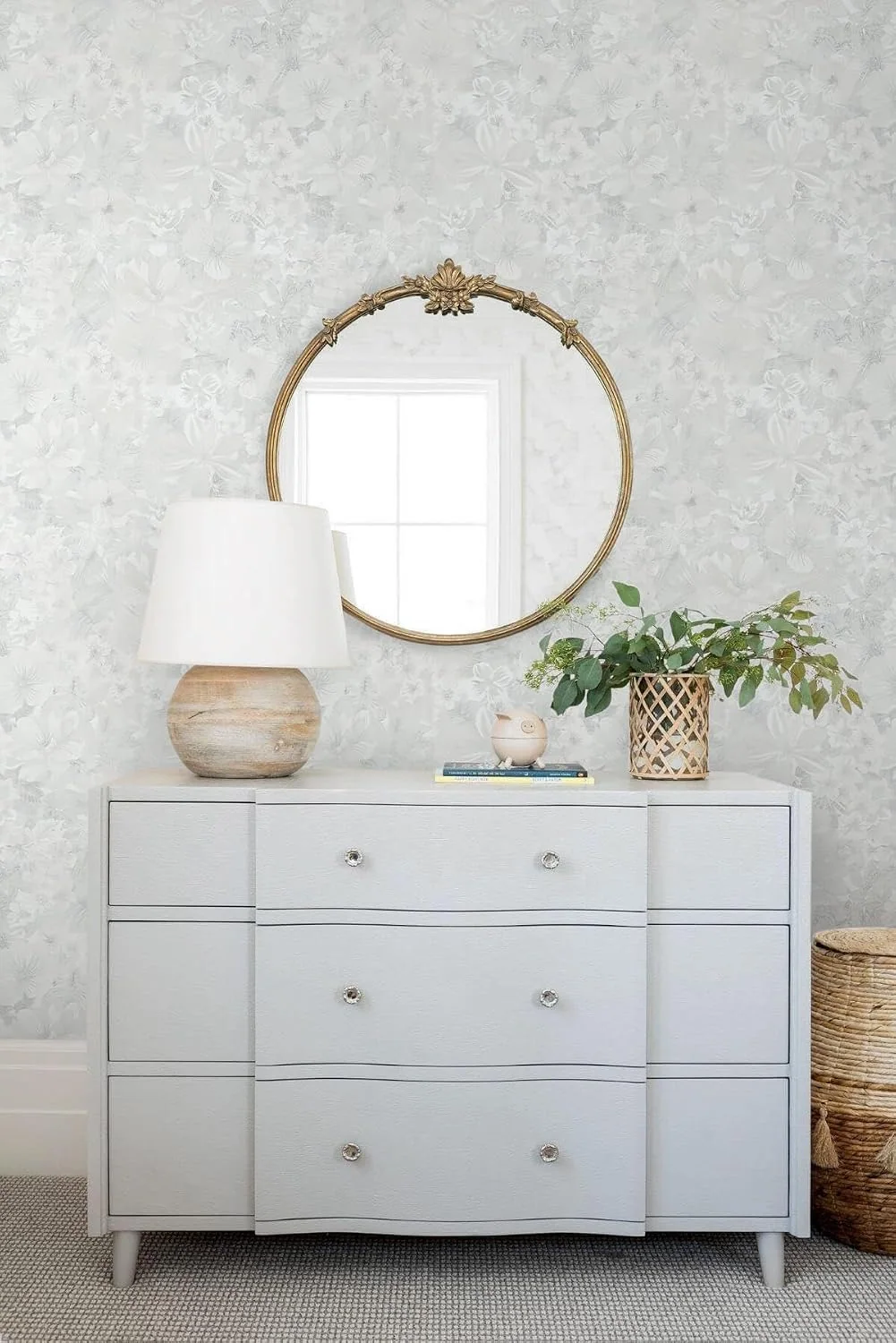 Heroad Grey Vintage Floral peel and stick wallpaper in a room