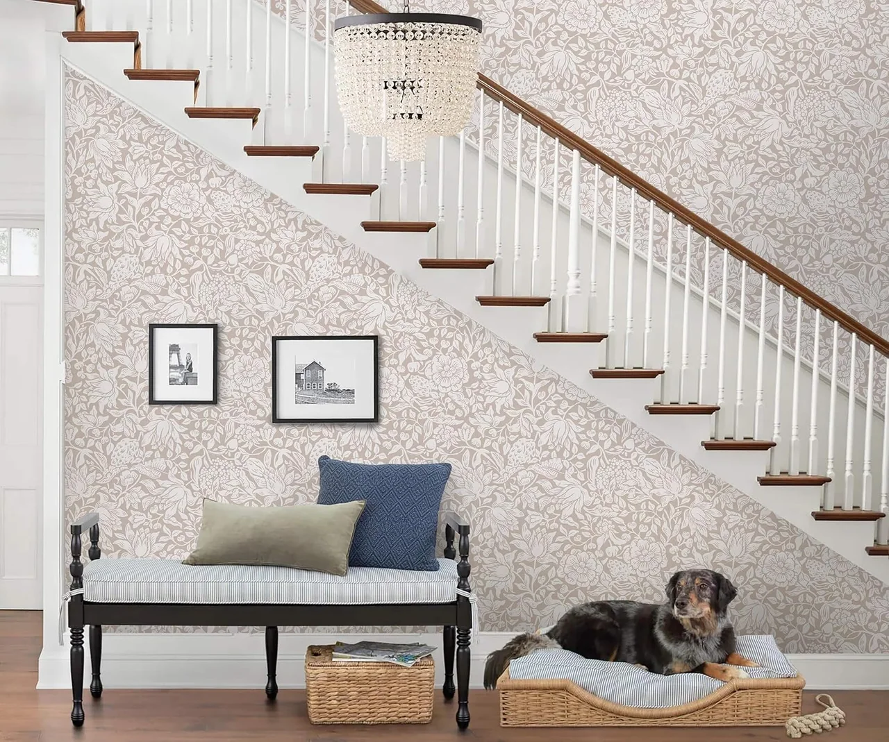 Heroad Beige Floral peel and stick wallpaper in a room