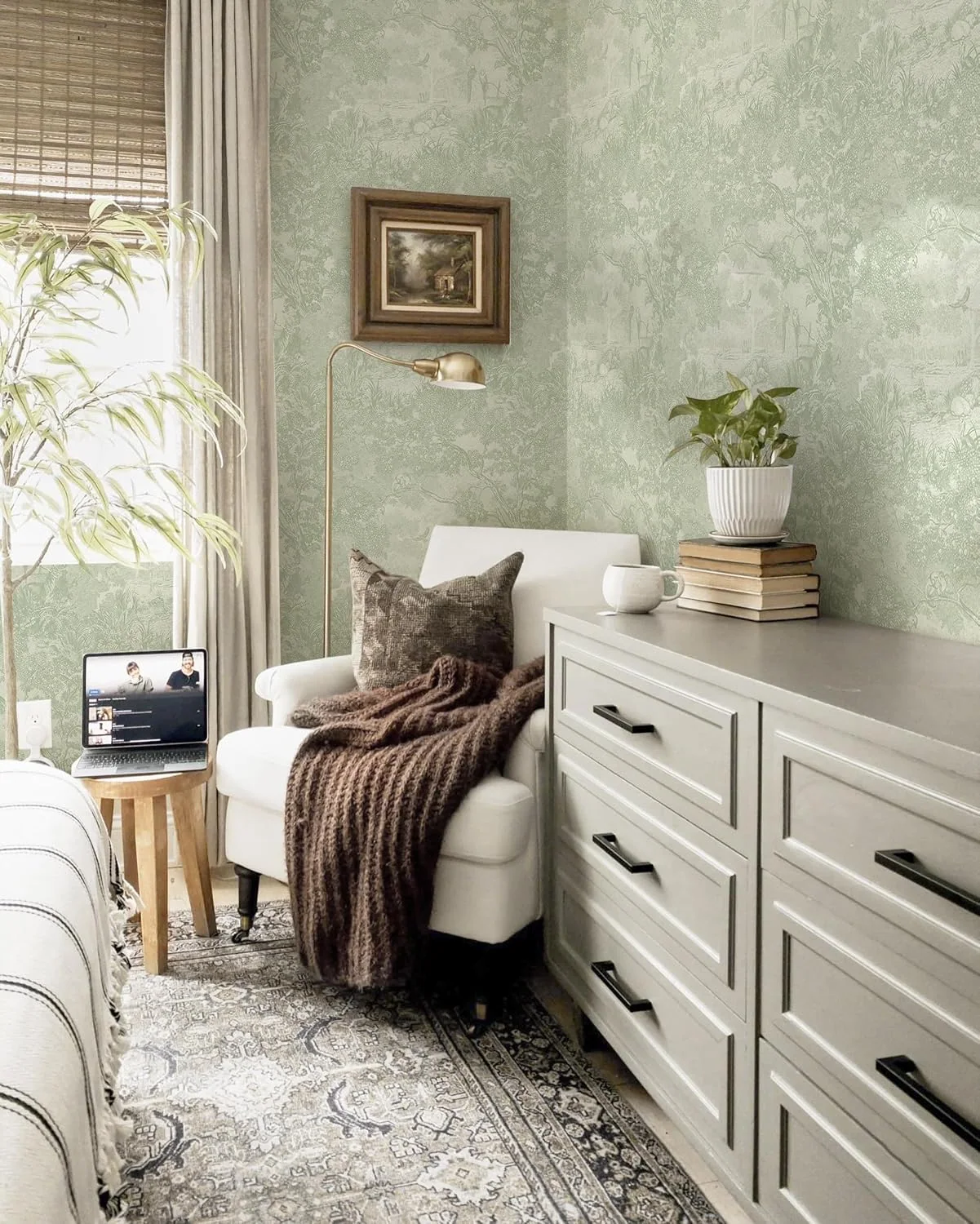 Heroad Green Forest Animals peel and stick wallpaper in a room