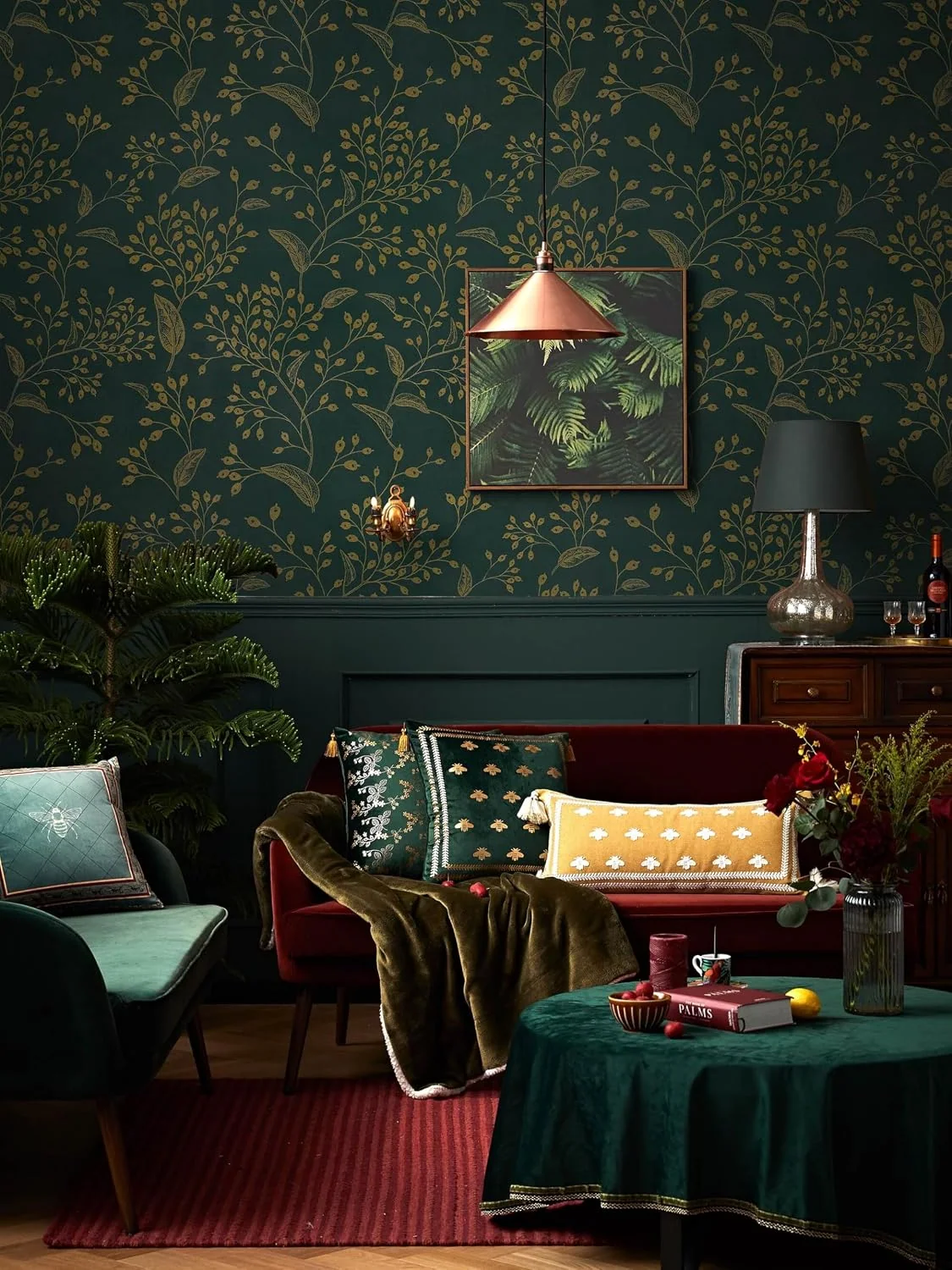 Heroad Dark Green Modern Floral peel and stick wallpaper in a room