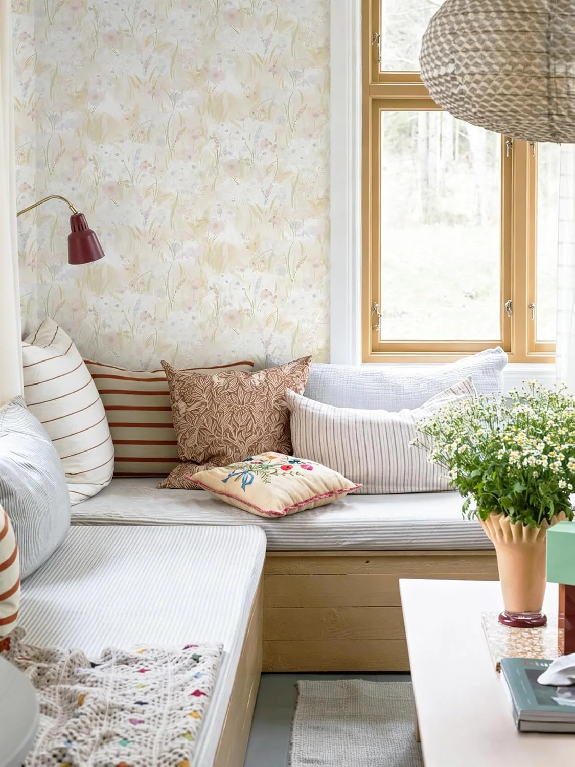 Heroad Yellow Boho Floral peel and stick wallpaper in a room