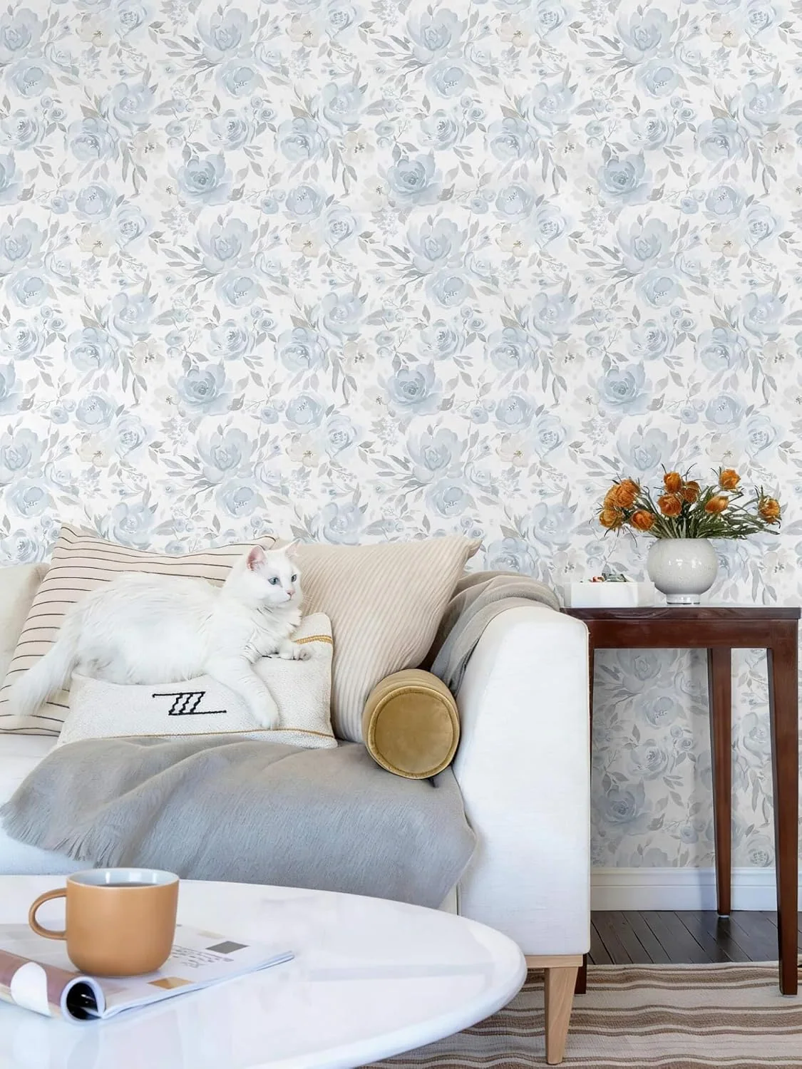 Heroad Blue Floral peel and stick wallpaper in a room
