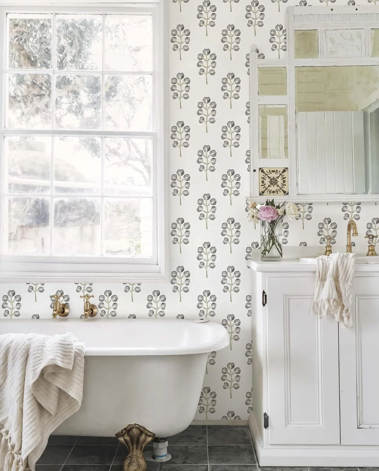 Heroad Farmhouse Botanical peel and stick wallpaper in a room