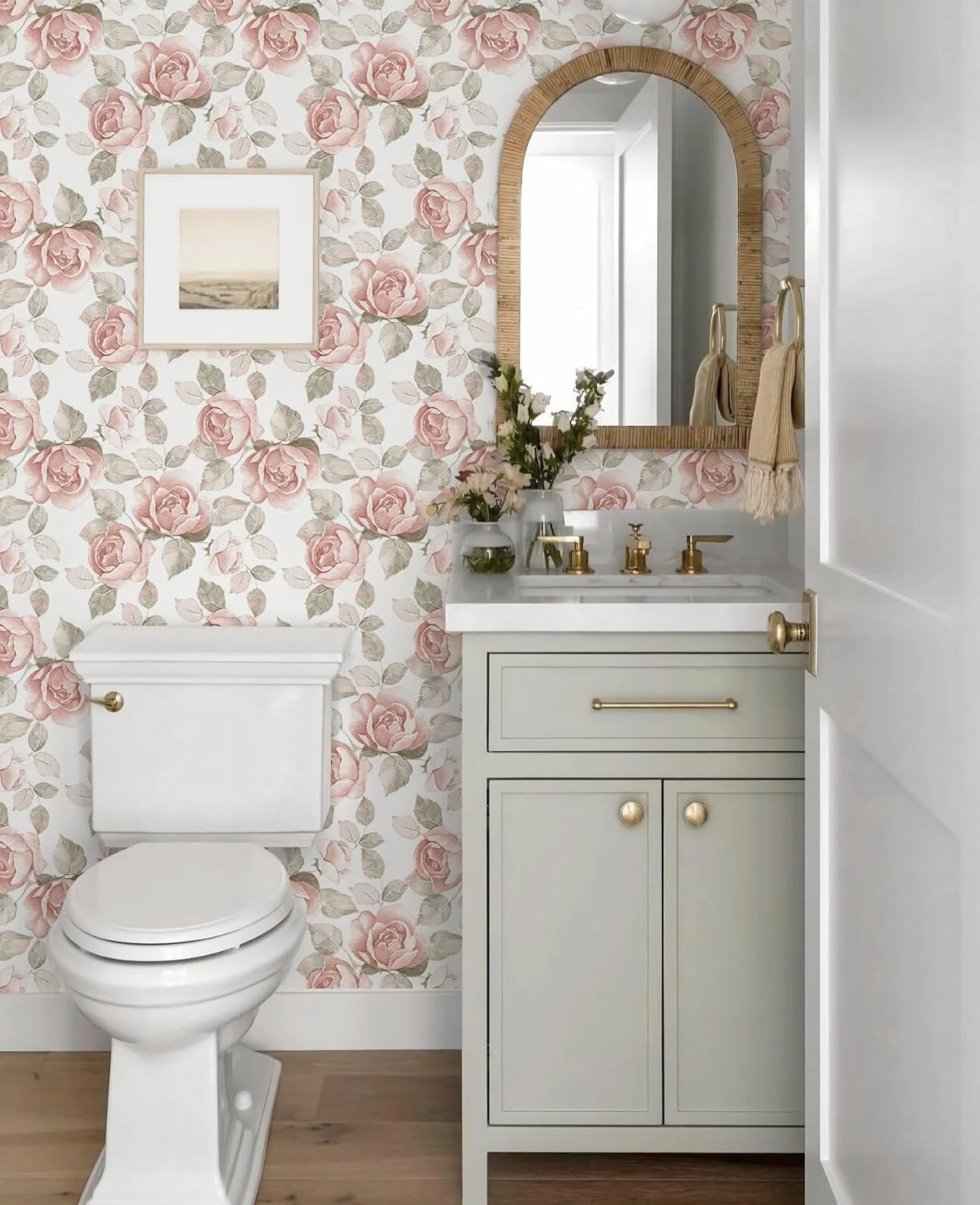 Heroad Blush Rose Vintage Floral peel and stick wallpaper in a room