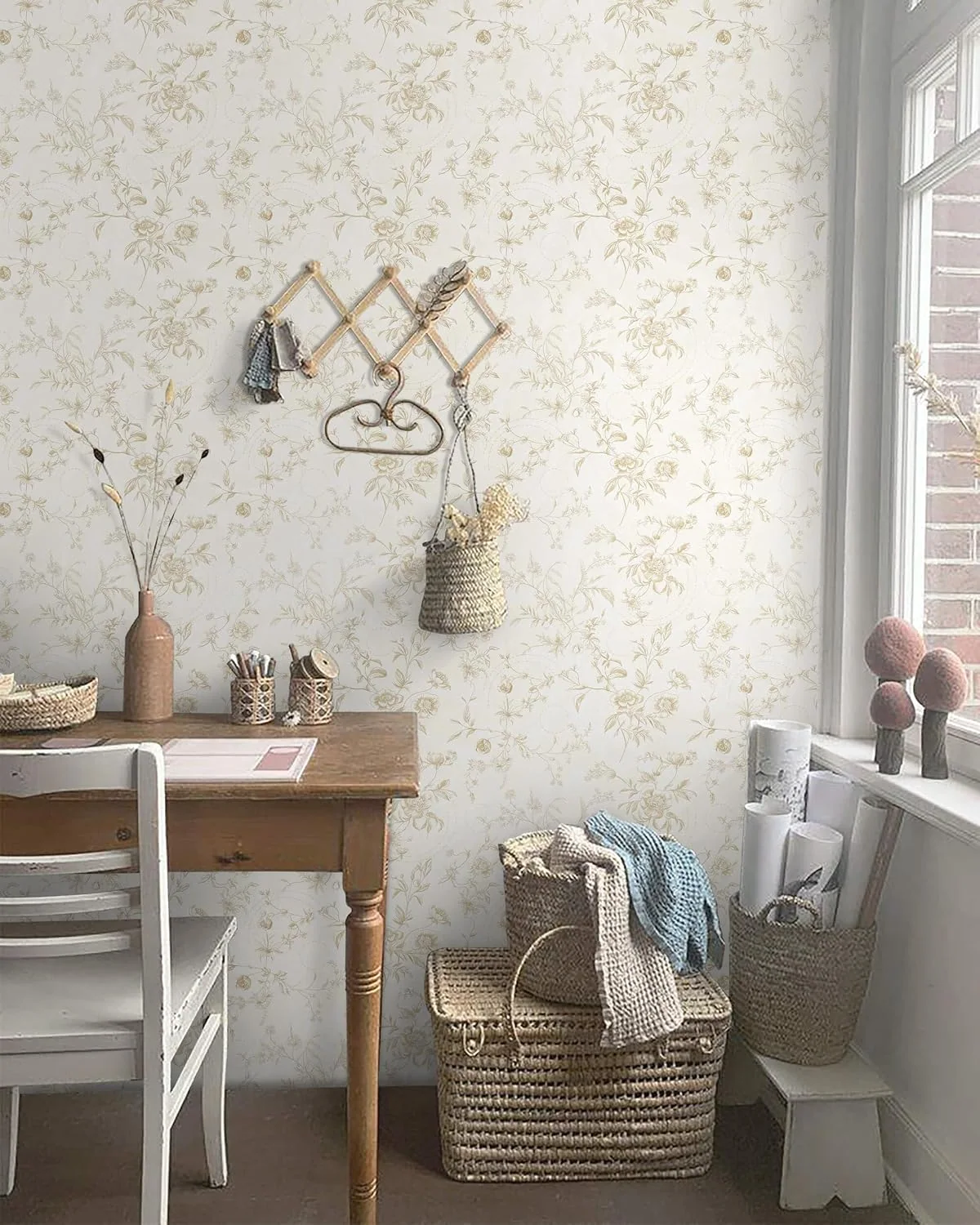 Heroad Beige French Country Floral peel and stick wallpaper in a room