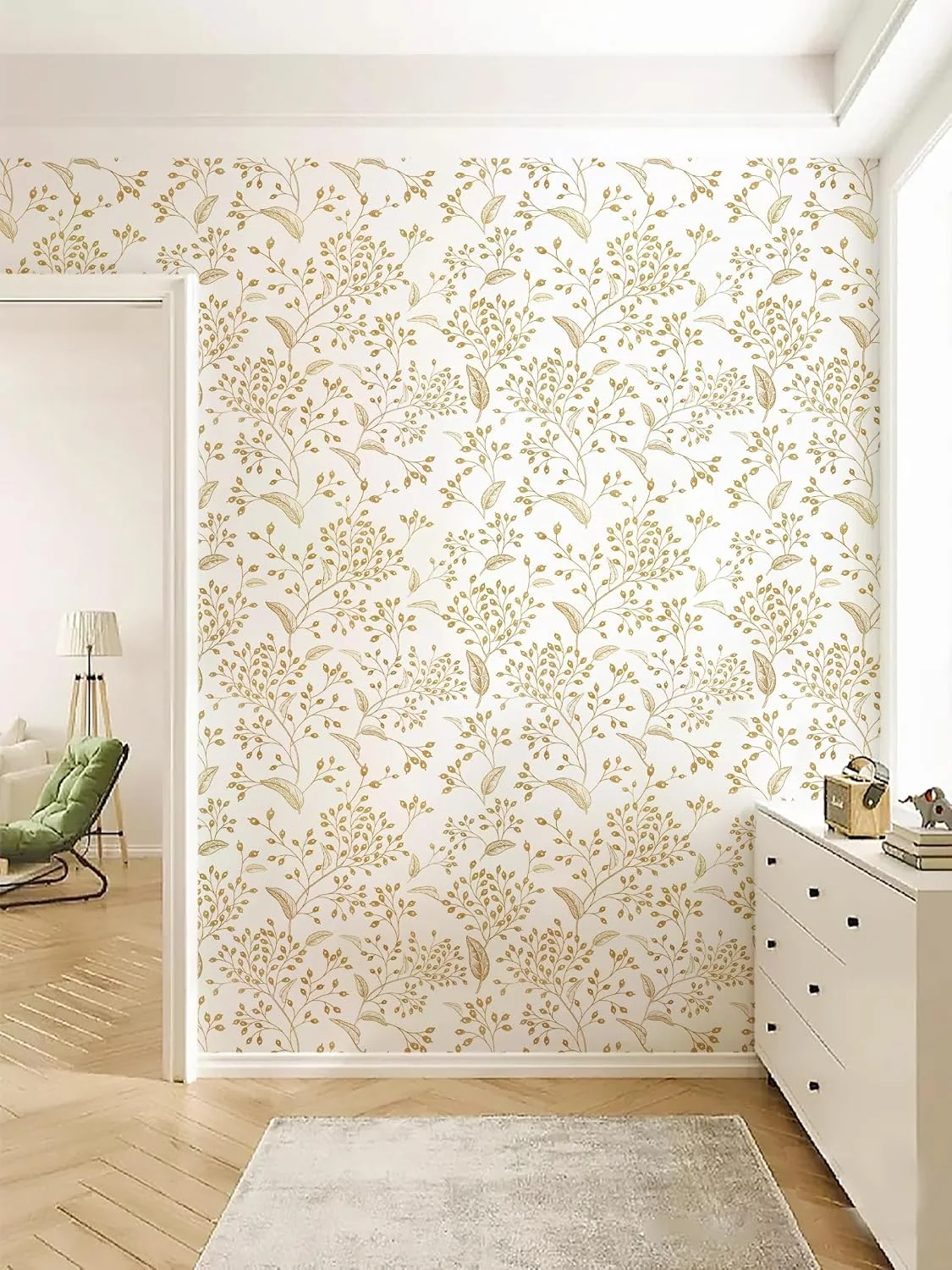 Heroad White and Gold Floral peel and stick wallpaper in a room
