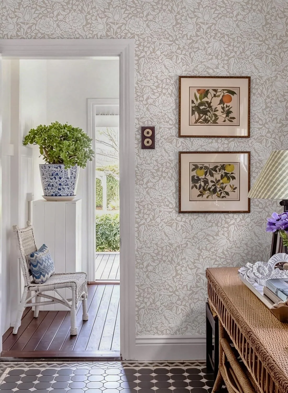 Heroad Beige Floral peel and stick wallpaper in a room