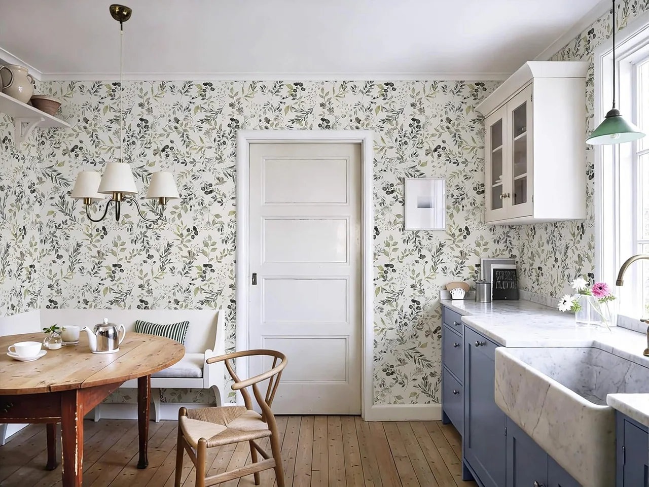 Heroad Green Vintage Leaf peel and stick wallpaper in a room