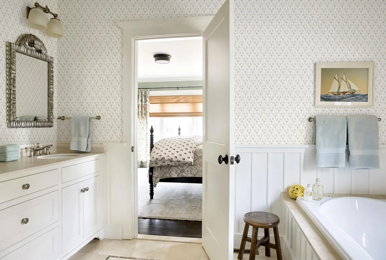 Heroad Beige Farmhouse Floral peel and stick wallpaper in a room