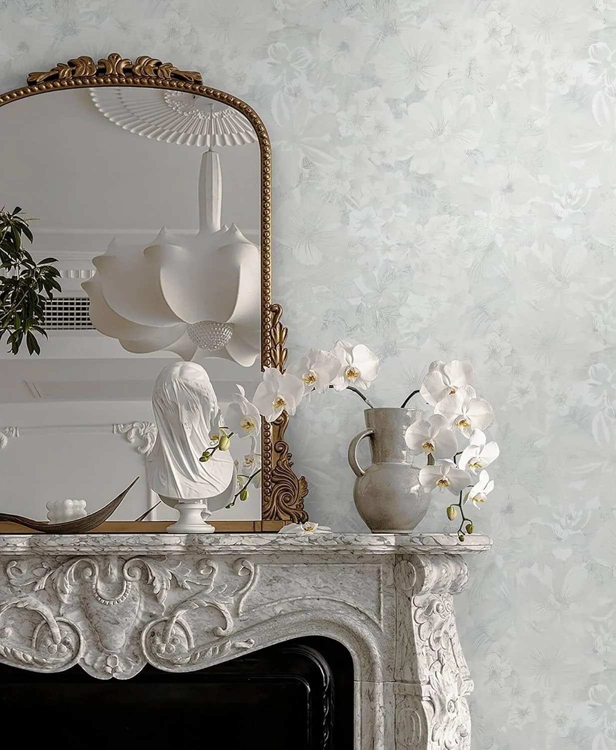 Heroad Grey Vintage Floral peel and stick wallpaper in a room