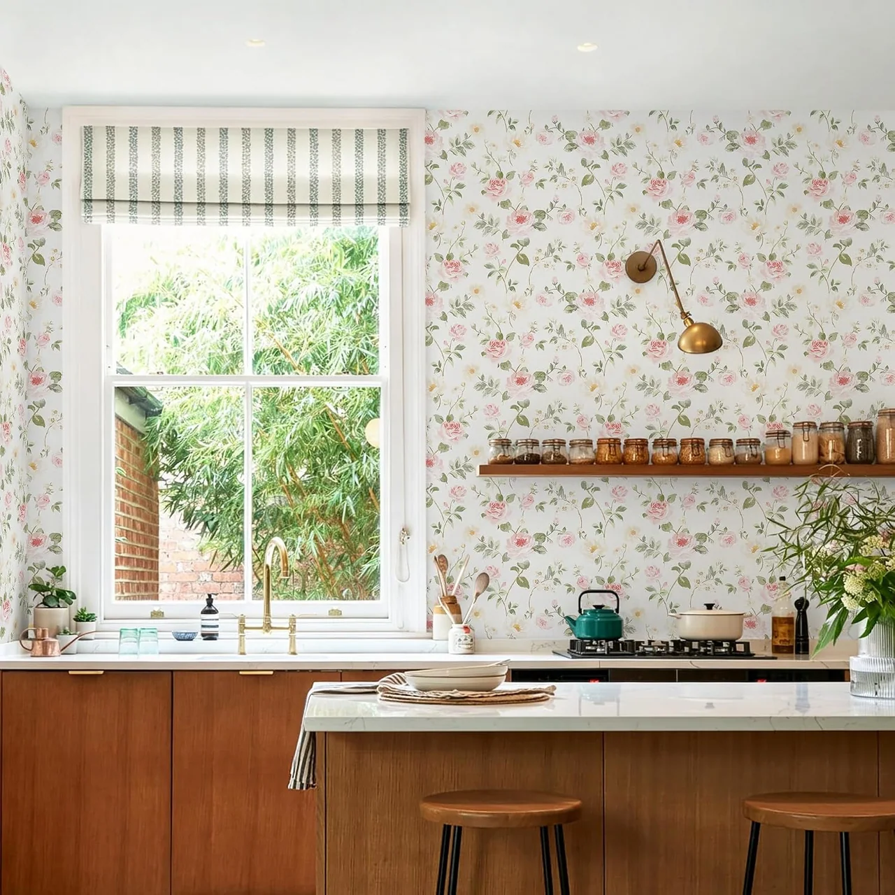 Heroad Pink Rose Floral peel and stick wallpaper in a room