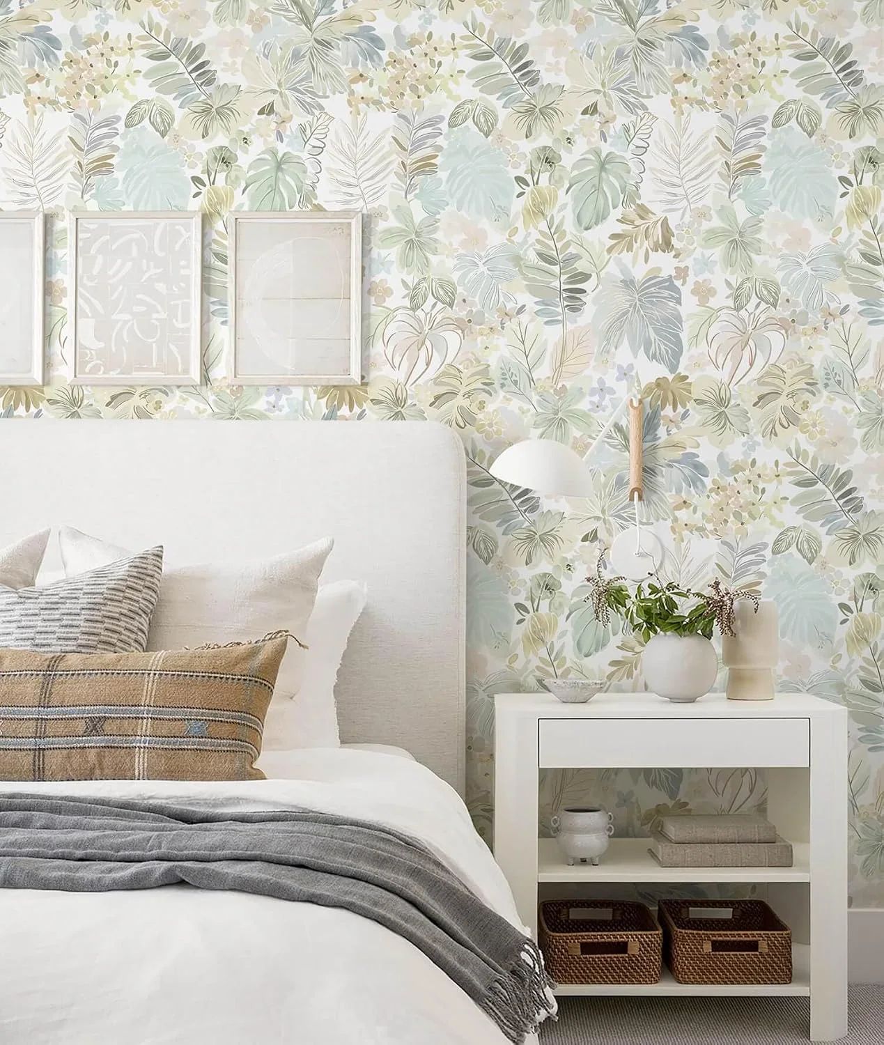 Heroad Boho Tropical peel and stick wallpaper in a room