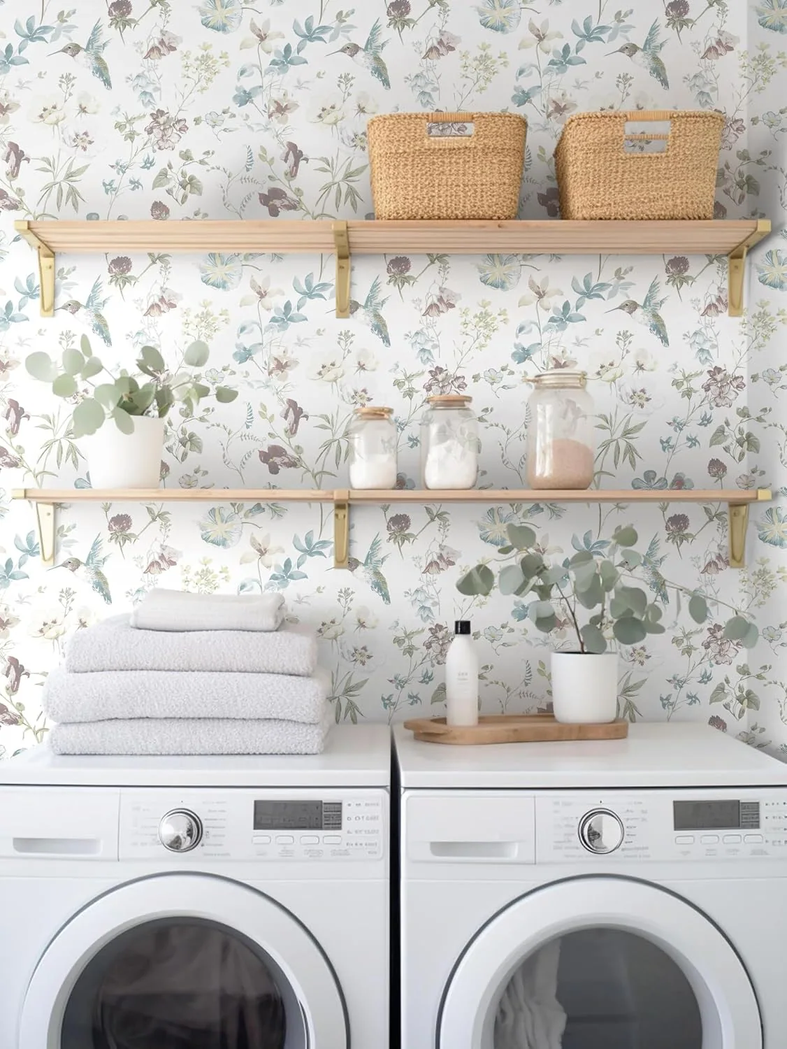 Heroad White Hummingbird Floral peel and stick wallpaper in a room
