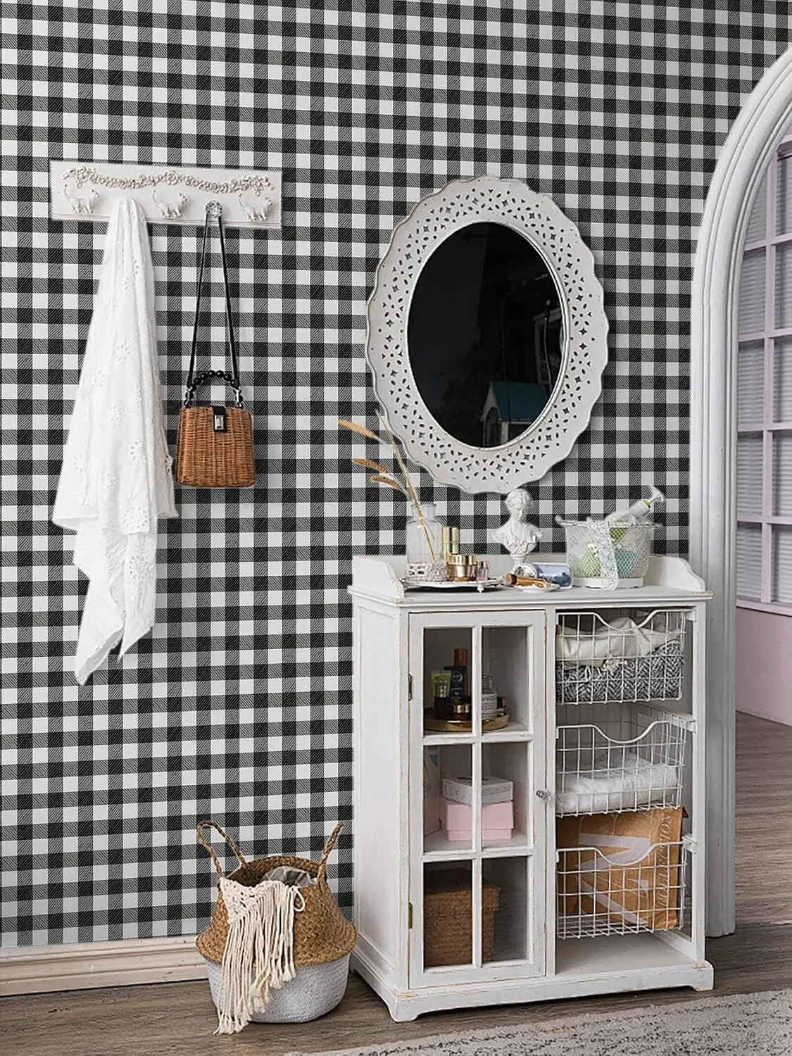 Heroad Black and White Modern Plaid peel and stick wallpaper in a room