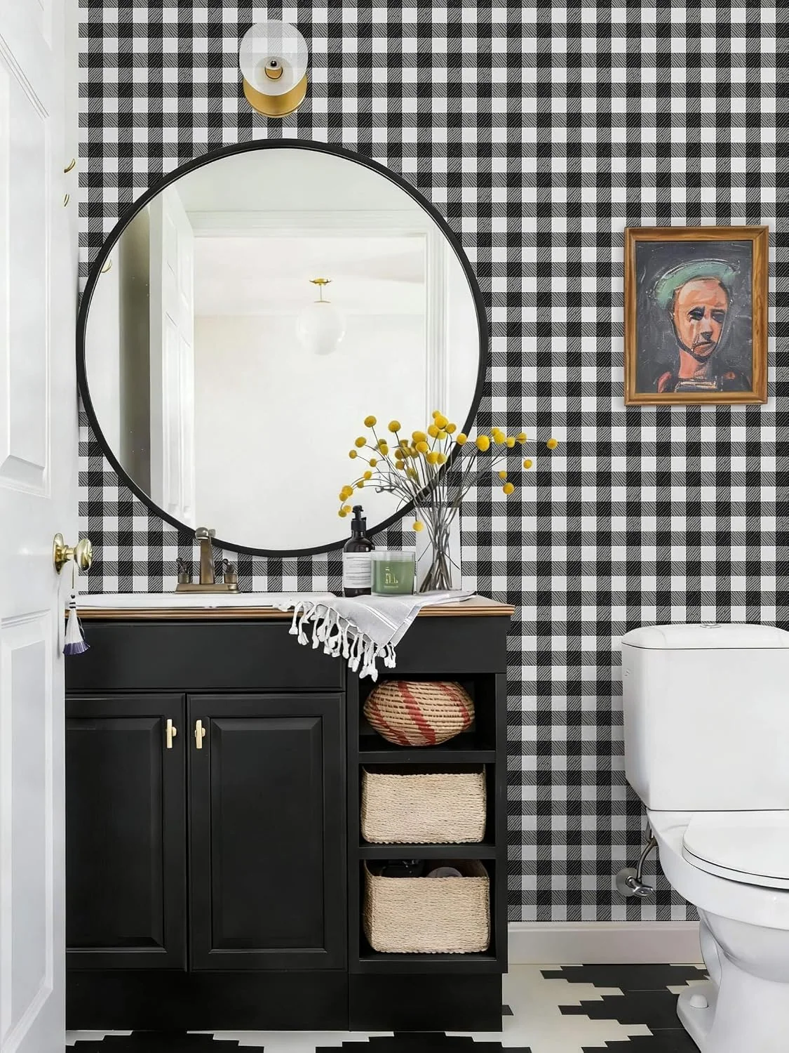 Heroad Black and White Modern Plaid peel and stick wallpaper in a room